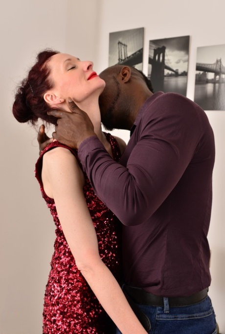 Skinny mature lady has sexual intercourse with her young black lover 60918568