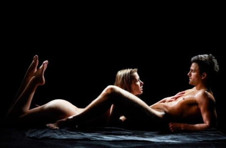 Hot female Alexis and her man stud fuck in the dark of the night 98894493